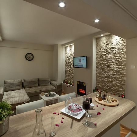 Gold Apartman Vrsac Esterno foto