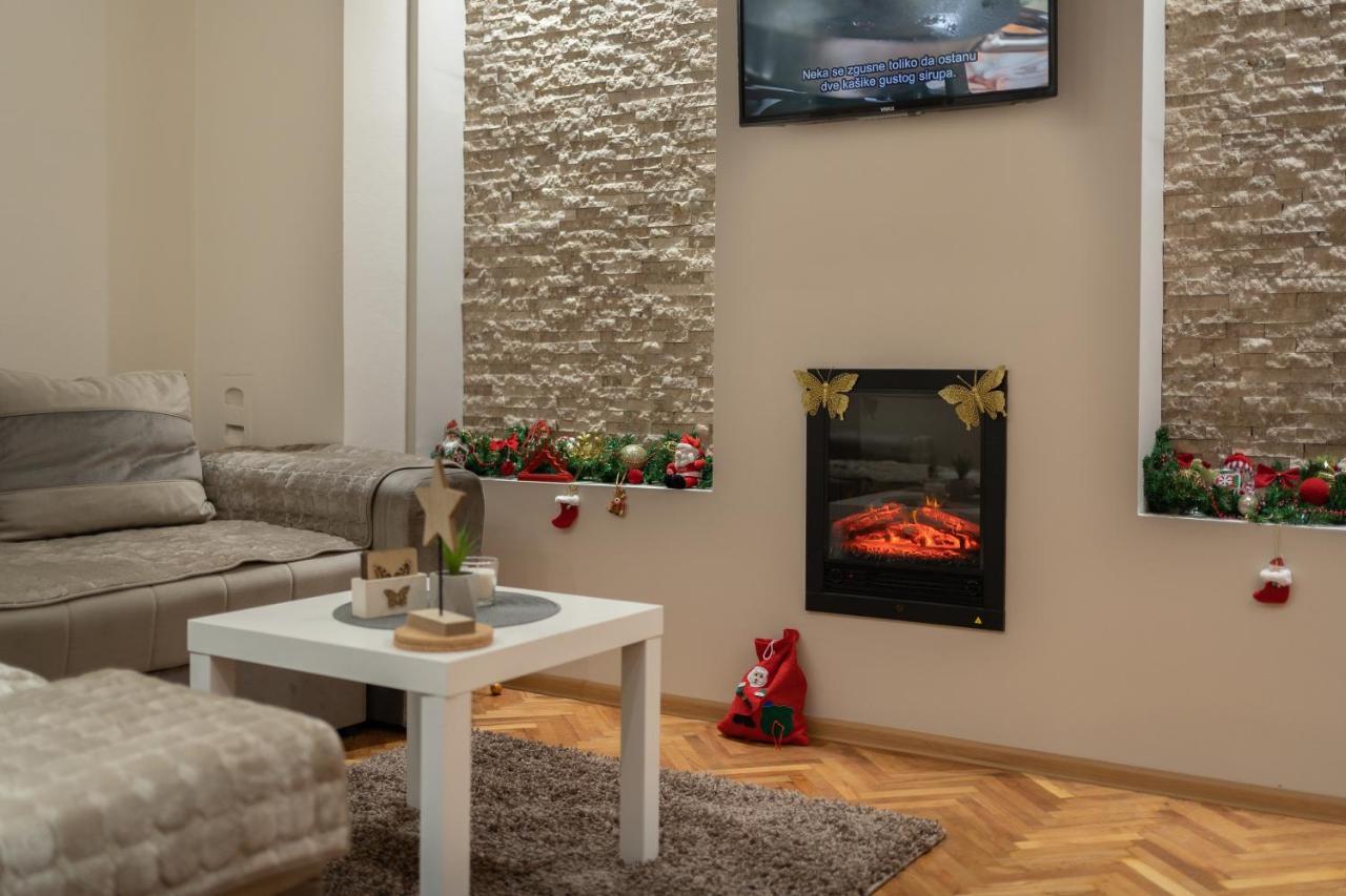 Gold Apartman Vrsac Esterno foto