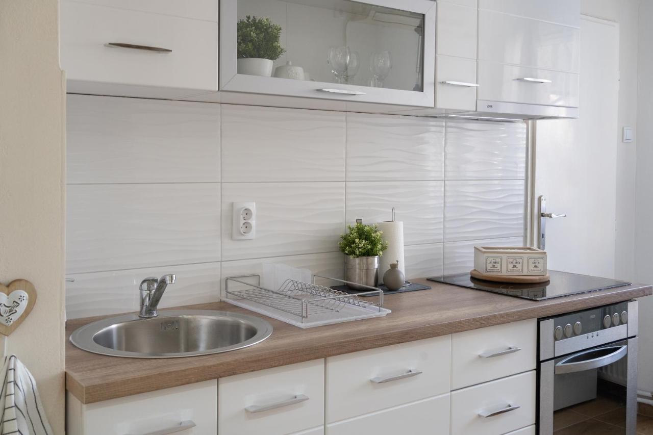 Gold Apartman Vrsac Esterno foto