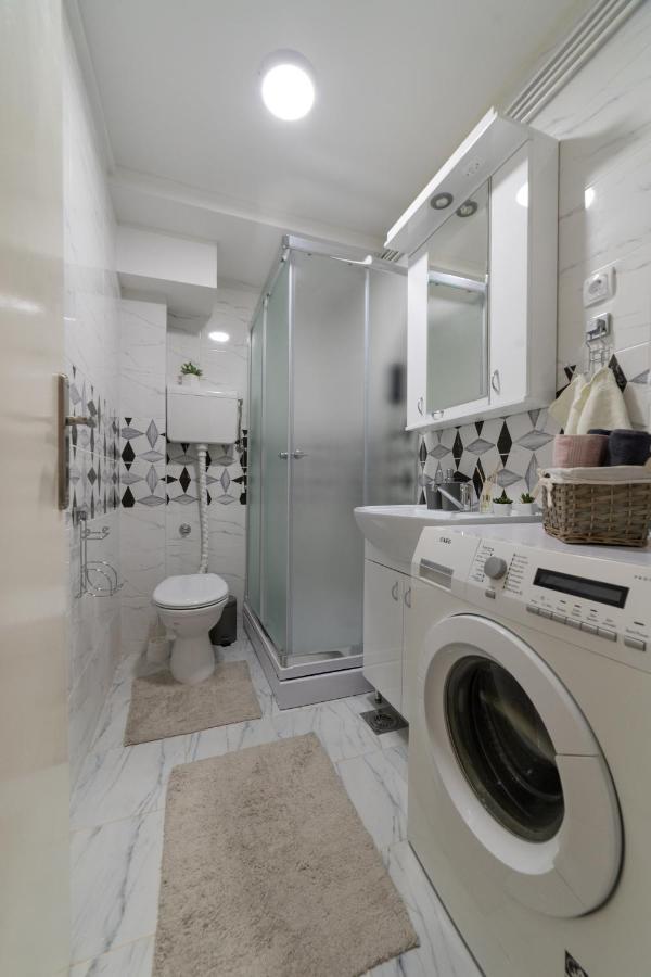 Gold Apartman Vrsac Esterno foto